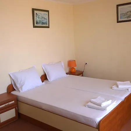 Guest house Elinor